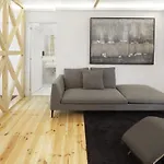 Room Lusiadas With Private Bathroom